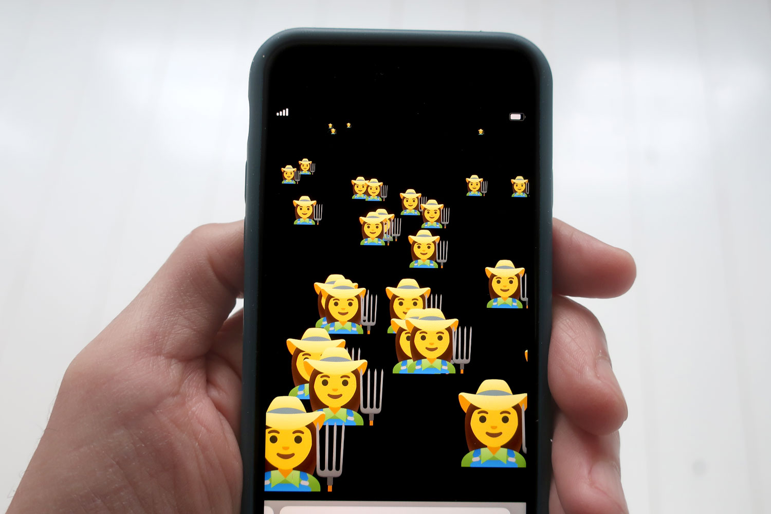 Claude Closky, ‘Apparitions,’ 2023, web site (https://www.sittes.net/apparitions/).